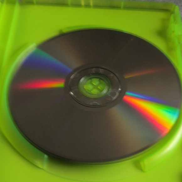 360 Cars 2 Video Game - Green Case - Picture 3 of 3